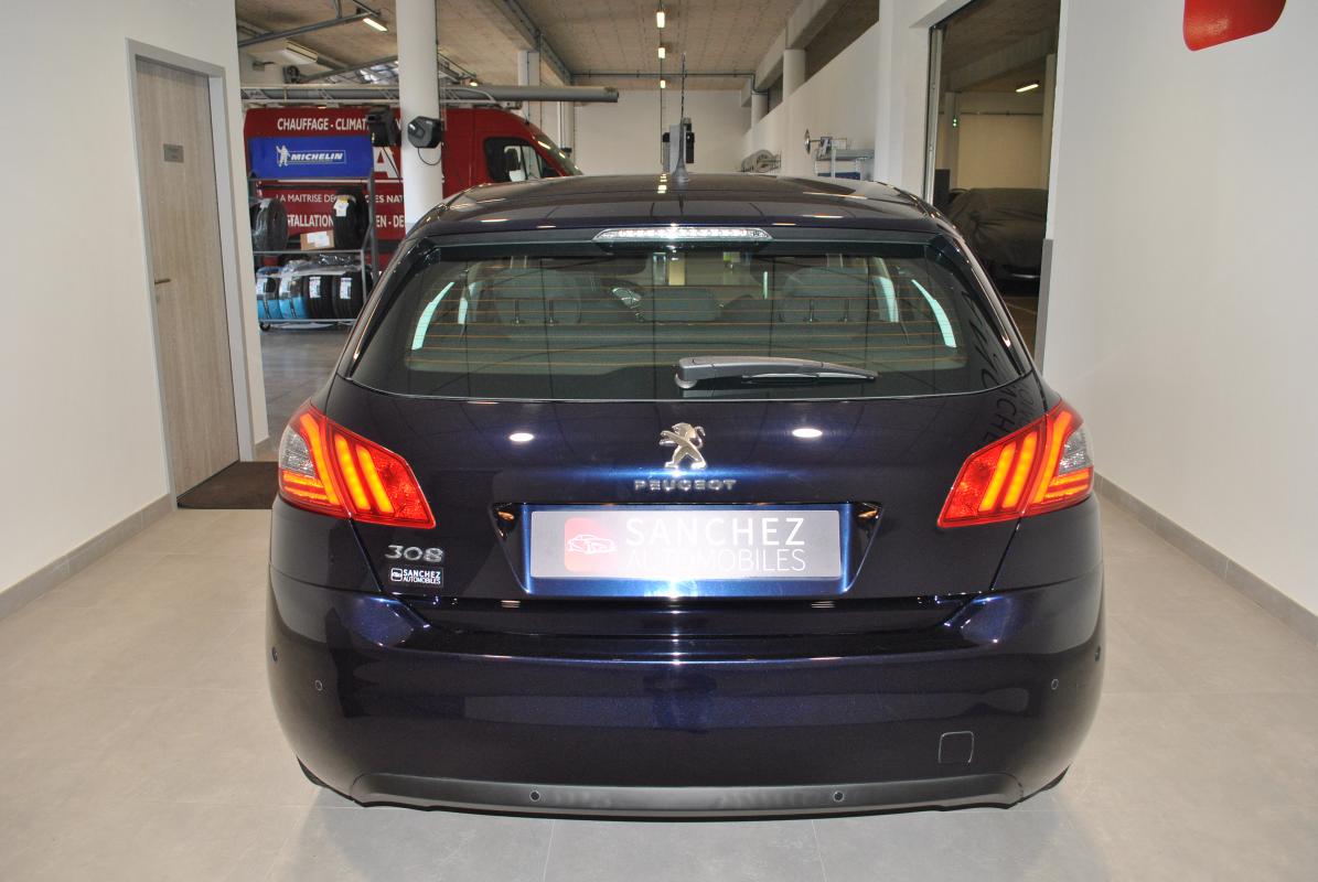 Peugeot 308 - II (2) 1.5 BLUEHDI 130 ALLURE