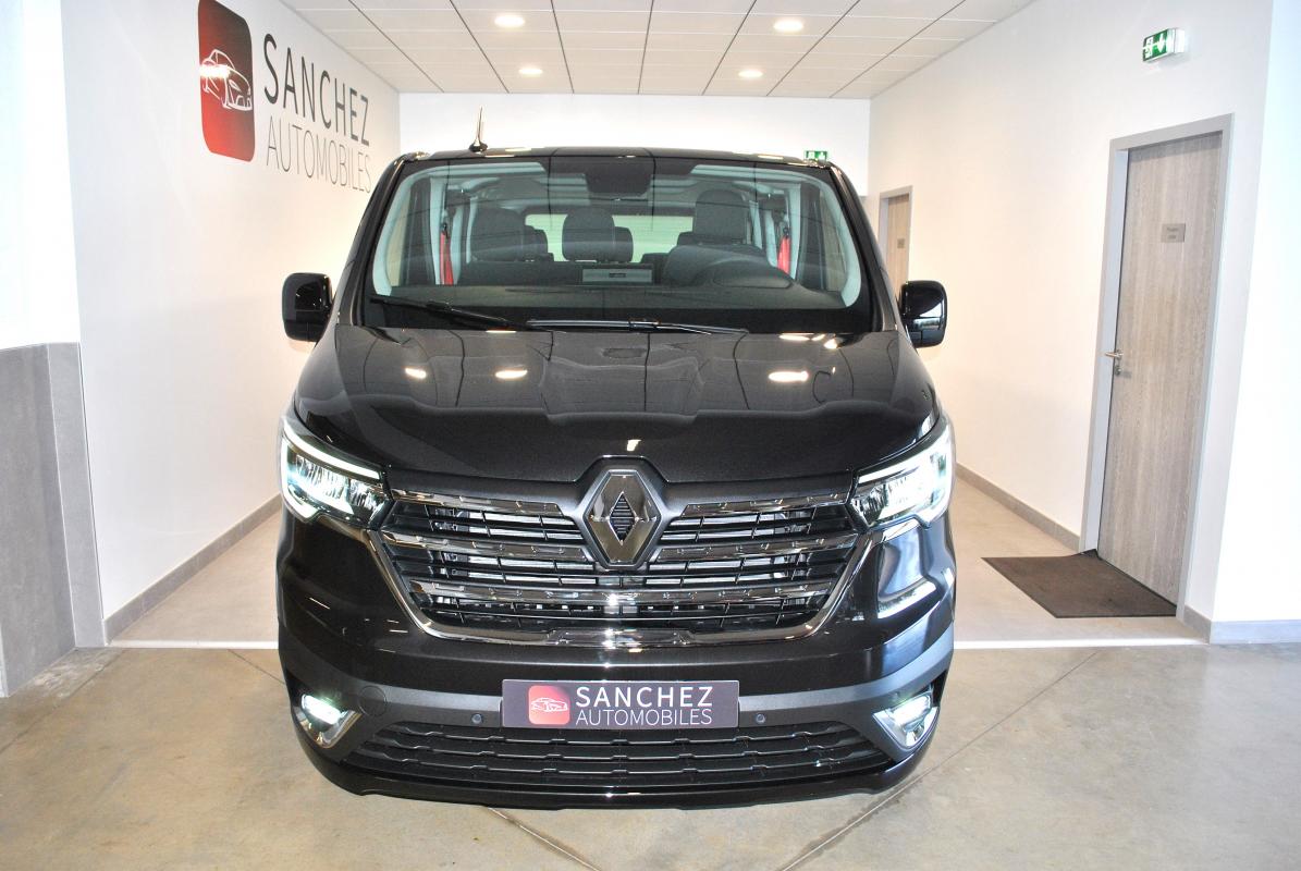 Renault Trafic - III (2) COMBI L2 2.0 DCI 150 9PL RED